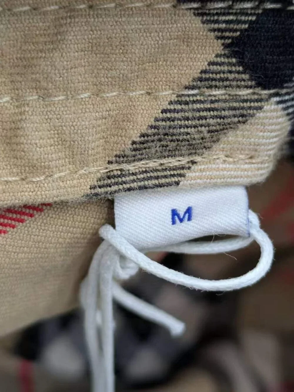 Burberry Classic Vintage Check Cotton Bucket Hat Archive Beige M 8075657 - Picture 8 of 12